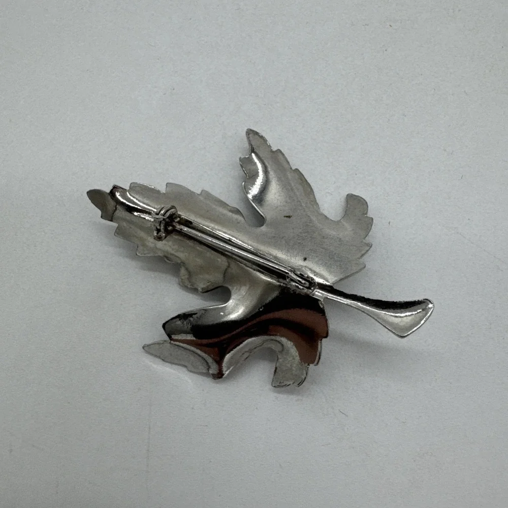 Vintage Ombre Gray To Silver Tone Maple Leaf Brooch Pin 2.5